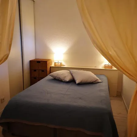 Saint Raphael Agreable T2 5 Mn De La Plage A Pieds Apartment *